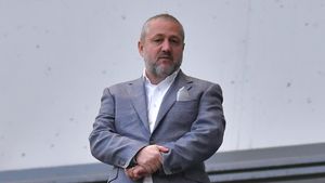 Mihai Rotaru a luat decizia. E gata să vândă și celălalt simbol al Craiovei, după Mitriță