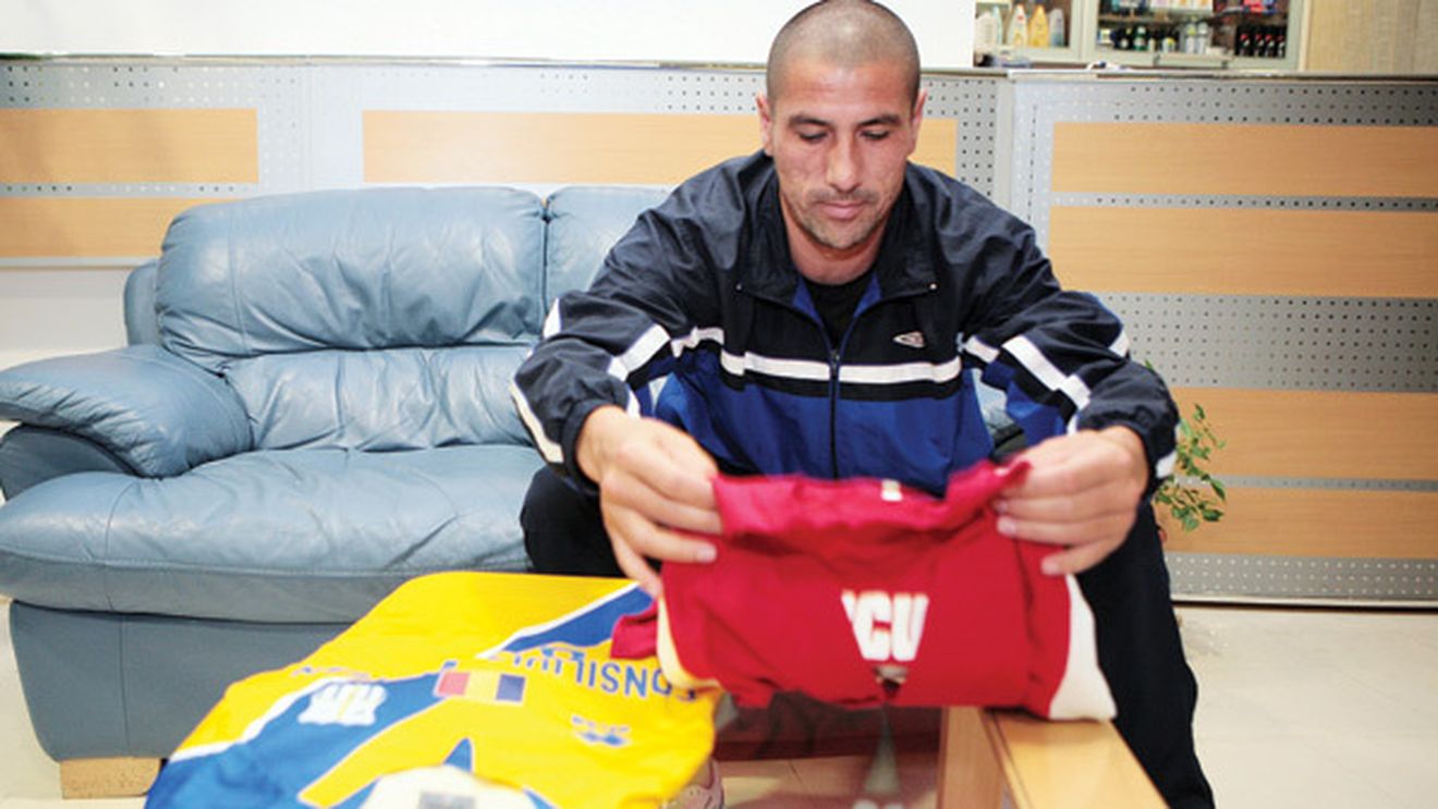 Revine Cupa: "Nea Ando, vă împachetăm!"