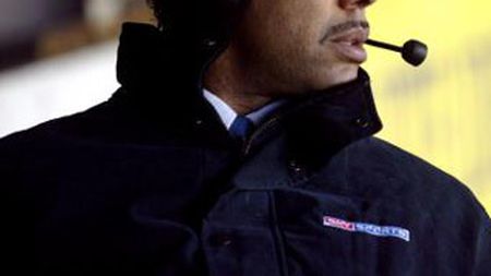 VIDEO Reporter prezent la meci** nu vede eliminarea unui jucător!