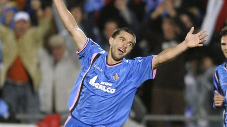 Contra: "Aș merge la Fiorentina pentru Mutu"