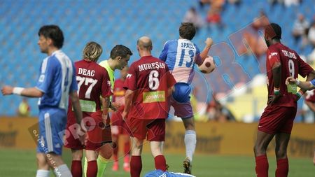 A fost 'blat' la Craiova - CFR 2-3? Comentează aici!