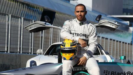Cum arată Top 10 al celor mai bine plătiți sportivi din lume, conform Forbes. Ce locuri ocupă Messi, Ronaldo și Neymar + Creștere importantă pentru Lewis Hamilton