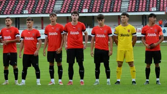 ACSM Reșița și-a anunțat a doua achiziție a verii, dar și noi prelungiri de contracte. Un jucător fost la U Cluj și FC Brașov SR, testat în amicalul cu Vulturii Fărcășești