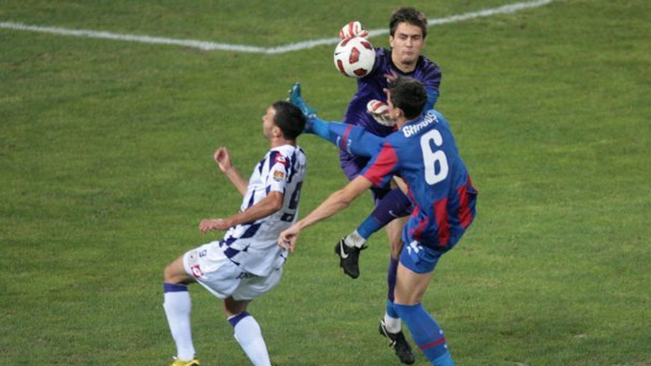 "În niciun caz nu suntem favoriți cu Steaua!** La finalul anului trebuie să fim în grupele Ligii"