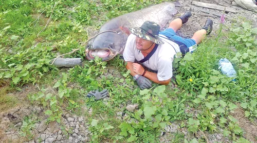 Recordul de 115 kilograme! Un campion mondial la popice a dat lovitura la pescuit
