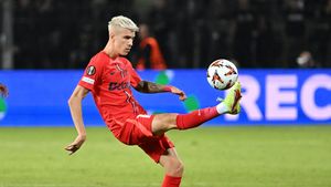 Primele veşti despre Tavi Popescu! Ce a pățit starul lui Gigi Becali de a fost schimbat în prima repriză a meciului FCSB - Dinamo Kiev 1-2. EXCLUSIV