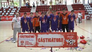 (P) Liceul Tehnologic Auto Craiova și Liceul Tehnic "Mihai I" București 
au câștigat Cupa Coca-Cola 2014
