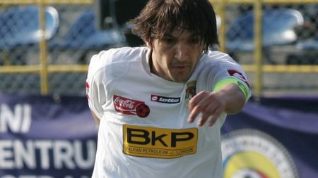 "Nu mă schimb!** 'Chirurgul' e al treilea nume al meu!"