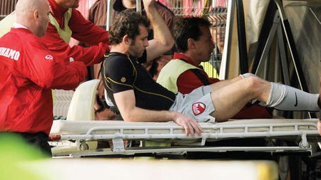 "La câte găuri am avut în suflet**, nu mai este loc pentru încă una!"