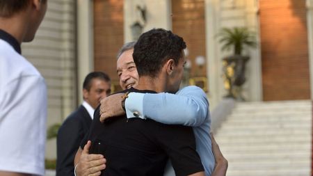 Metoda inedită prin care Gigi Becali îi motiva pe jucătorii de la FCSB înaintea meciurilor de Champions League. „Băga alunecări, glumea, era o relație frumoasă!”