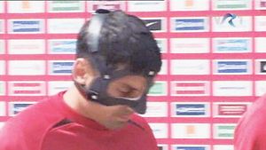 Danciu poartă masca lui Zorro