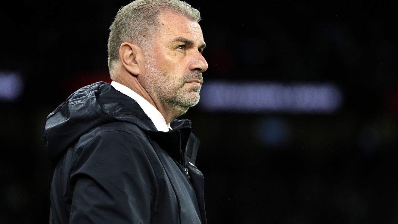 „Nici nu s-a uitat la Radu Drăguşin". Reacția lui Ange Postecoglou din momentul eliminării românului şi ce a făcut antrenorul lui Tottenham când fotbalistul a trecut prin dreptul lui