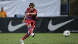EXCLUSIV** Replica lui Dinamo îi va lăsa MASCĂ‚ pe steliști! "Câinii" contraatacă pe piața transferurilor! 3 jucători vin să ia TITLUL cu Dinamo - unul e Eric Bicfalvi