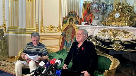 Valeriu Argăseală a scris poezia „Cimitirul”, în care vorbește despre bogătași ca Gigi Becali! „Se odihnesc cei plini de milioane, La capete le stau imense cruci, Lasă palate, conturi, avioane, Şi singuri stau în gropi ca nişte cuci”