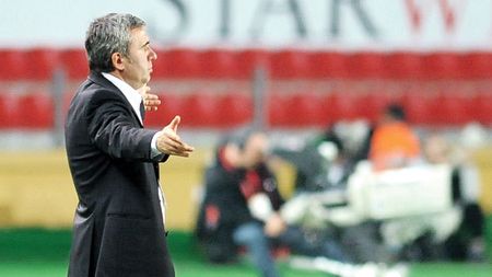 Hagi, avertizat de șefi:** rezultate sau "zboară"!