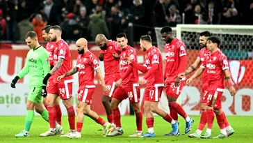 Ce salarii au, de fapt, jucătorii de la Dinamo: Dennis Politic şi Abdallah, vedetele „câinilor” nu prind top 20 în Superliga