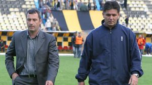 "Dinamo și Steaua nu joacă coerent! Loturile sunt mari iar antrenorii se încurcă în formații..."