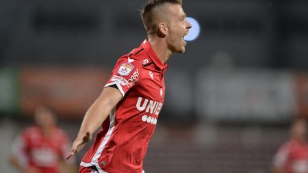 OFICIAL! Dinamo s-a despărțit de încă un jucător: "Am convenit astăzi încetarea raporturilor contractuale."