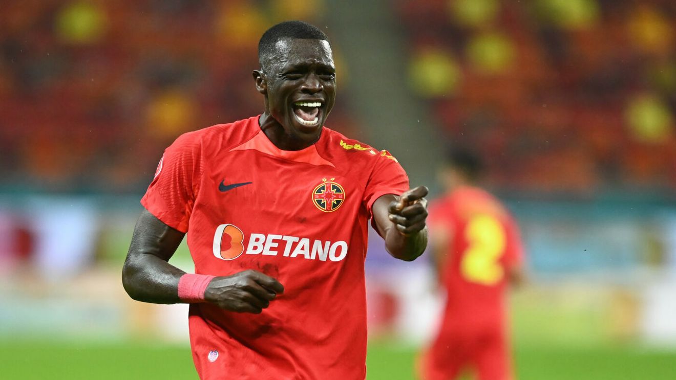 Joyskim Dawa, prima imagine cu fiul său! Fotbalistul de la FCSB a lipsit de la ultimul meci al roș-albaștrilor