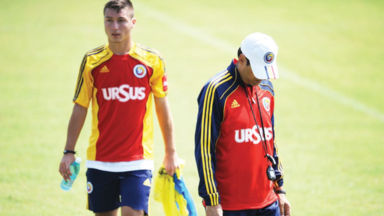 Două operații grave l-au adus de pe Dorobanți pe Grivița!** Jucătorul promovat de Pițurcă drept "noul Chivu" trăiește o dramă: "Mi-e și rușine să-l sun pe nea Piți"
