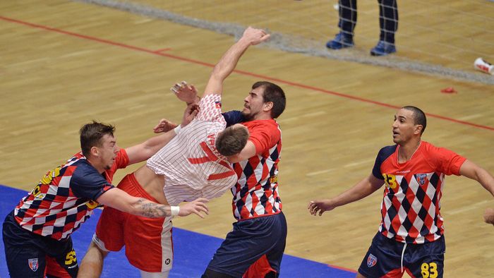 Fanii Stelei, interziși de Jandarmerie în Ștefan cel Mare! Handbalul masculin debutează furtunos în prima săptămână oficială din 2017, cu Dinamo - Steaua și Constanța - Odorhei