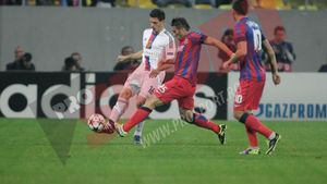 Dumitru Dumitriu la "Ora de ProSport": "E o mare greșeală folosirea sistemului 4-2-3-1 la Steaua! Trebuie să ai două vârfuri de calitate"