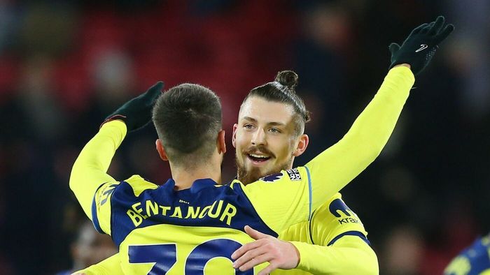 Radu Drăgușin, ca și vândut de Tottenham! De ce vrea Thomas Frank să scape urgent de român și de alți doi colegi de-ai săi