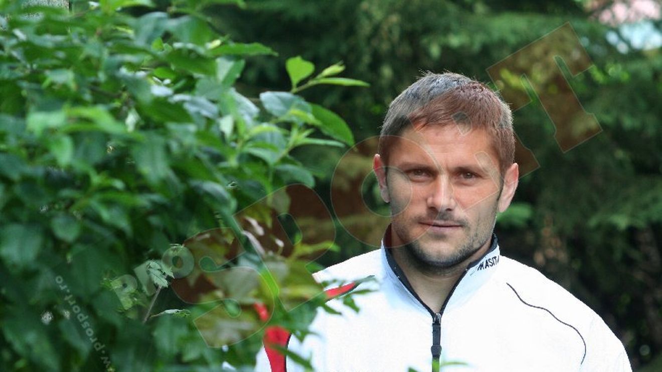 EXCLUSIV** "Am semnat în 2 minute cu Oțelul!" Cum a uitat Frunză de "farmecul vieții"