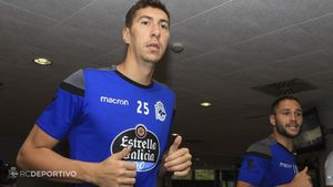 Nu mai vrea să încălzească băncile în Anglia! "Sper să rămân la Depor și sezonul viitor". Pantilimon, îndrăgostit de Spania: "Îmi place orașul, clubul, îmi plac suporterii"