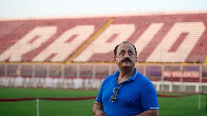 Șefii Rapidului susțin că "pâine este pentru toată lumea"! Cristescu, despre Ciolacu: "Voia casă și mașină. Astea sunt cerințe?"