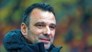 Toni Petrea a dezvăluit ce i-a spus lui Ianis Stoica și cum explică schimbarea lui Constantin Budescu în FCSB - Rapid: „Trebuia să facem asta!”