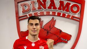 „Bienvenido". Dinamo a oficializat transferul verii: atacantul trecut pe la Real Madrid a semnat