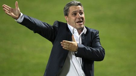 Tensiune MAXIMĂ‚ la Steaua-Brașov! **Șumudică a vrut să își scoată echipa de pe teren