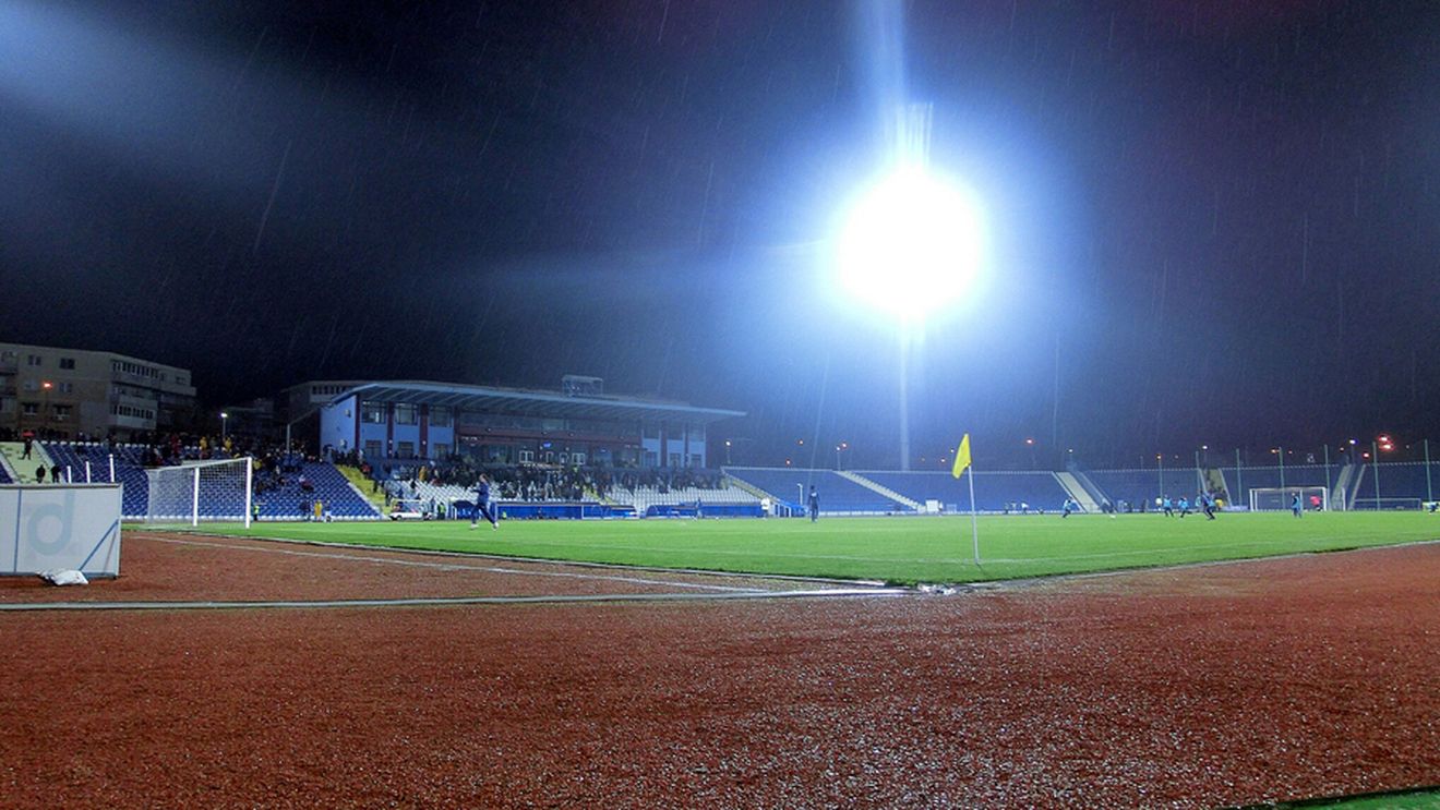 Situație "made in Romania": au investit cinci milioane de euro în refacerea stadionului, nu mai au echipă de patru ani, dar alocă alți bani pentru reabilitarea arenei!


