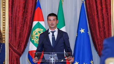 Uluitor! Ce-ar fi pățit Chivu la negocierile cu echipă românească: 'Mi-a spus mie Mircea Lucescu'