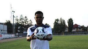 „Cu inimile îndurerate, vă aducem acest lucru la cunoştință". Drama fostului jucător din fotbalul românesc: a suferit un AVC, a descoperit că suferă de o boală extrem de gravă, iar fiica de un an şi soția lui au nevoie disperată de ajutor