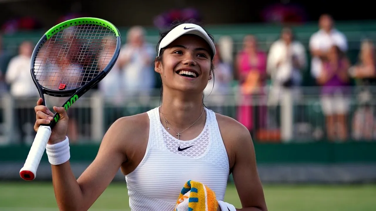 Cine este Emma Răducanu, adversara Soranei Cîrstea din turul 3 la Wimbledon. Sportiva cu tată român a devenit noua senzație a tenisului britanic