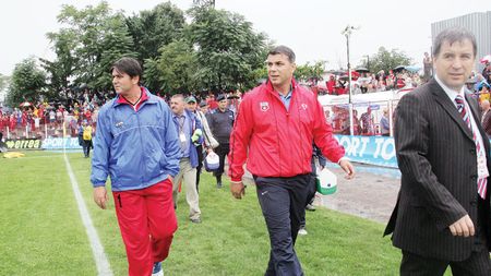 „Oli, mai bun ca Lăcă"