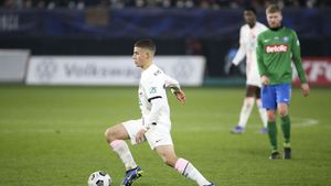 PSG e în alertă: noul fenomen din club, copilul minune Ismael Gharbi, ar putea pleca liber de contract! Șeicii fac eforturi disperate pentru a-l ține la Paris