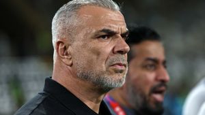 Cosmin Olăroiu, așa cum nu l-a mai văzut nimeni! A pierdut 5.000.000 de euro din cauza lor, dar nu și-a pierdut omenia: „E total diferit”