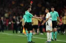 Nu e glumă! Arbitrul le-a dat 4 cartonaşe roşii vedetelor lui Real Madrid, după terminarea finalei cu Barcelona: Vinicius, Bellingham, Rudiger şi Vazquez riscă suspendări record pentru că l-au atacat pe central!
