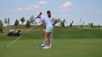 Simona Halep, moment surprinzător la Dubai! Românca i-a atras atenția unui bărbat celebru, pe terenul de golf. VIDEO