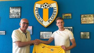 Răchită, scârbit de conducătorii de la Petrolul: "A ieșit o mare mizerie. M-am lămurit, n-au nicio legătură cu spiritul petrolist și cu suporterii". Ce le reproșează fostul căpitan al câștigătoarei Cupei din 1995 actualilor șefi ai grupării ploieștene