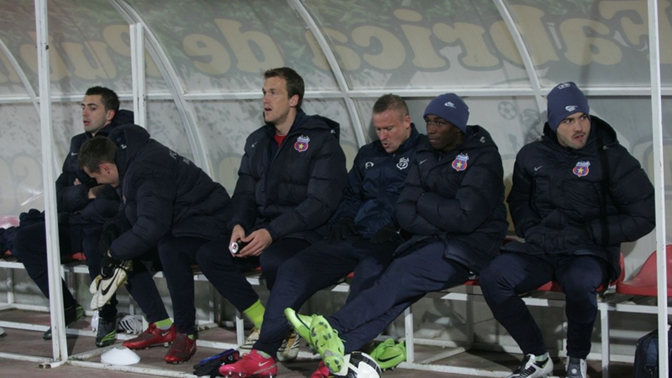 Mâine în ediția tipărită ProSport:** Străinii Stelei vor să plece!