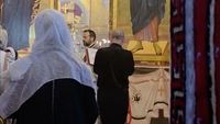 Avem imaginile momentului cu Gigi Becali! Patronul FCSB a cântat în biserica de peste 10.000.000 de euro, după înfrângerea cu Dinamo. EXCLUSIV