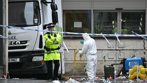 Actorul Mihai Bobonete, prins la doi paşi de locul unde un bărbat a intrat cu maşina în fanii lui Liverpool şi a rănit 47 de oameni