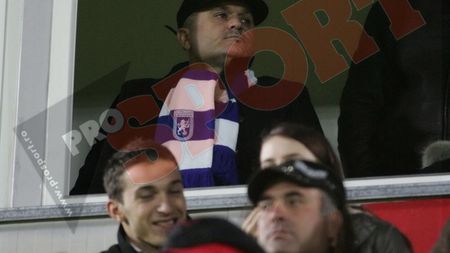 "Sunt trist!** Nu se poate ca o echipă mult mai slabă să ne bage în corzi"