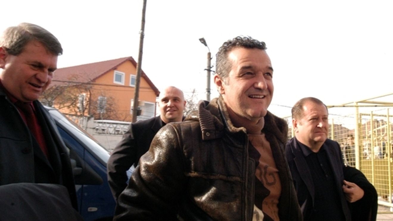 Succesul neverosimil al Rapidului l-a încântat pe Becali:** "Parcă juca Barcelona cu o echipă de divizia D"