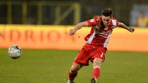 Lovitură grea pentru Dinamo! Steliano Filip nu pleacă în cantonament cu echipa | EXCLUSIV