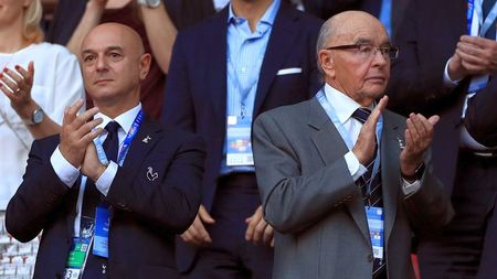 Cutremur în Premier League! Patronul unui club legendar a fost arestat: riscă 25 de ani de închisoare